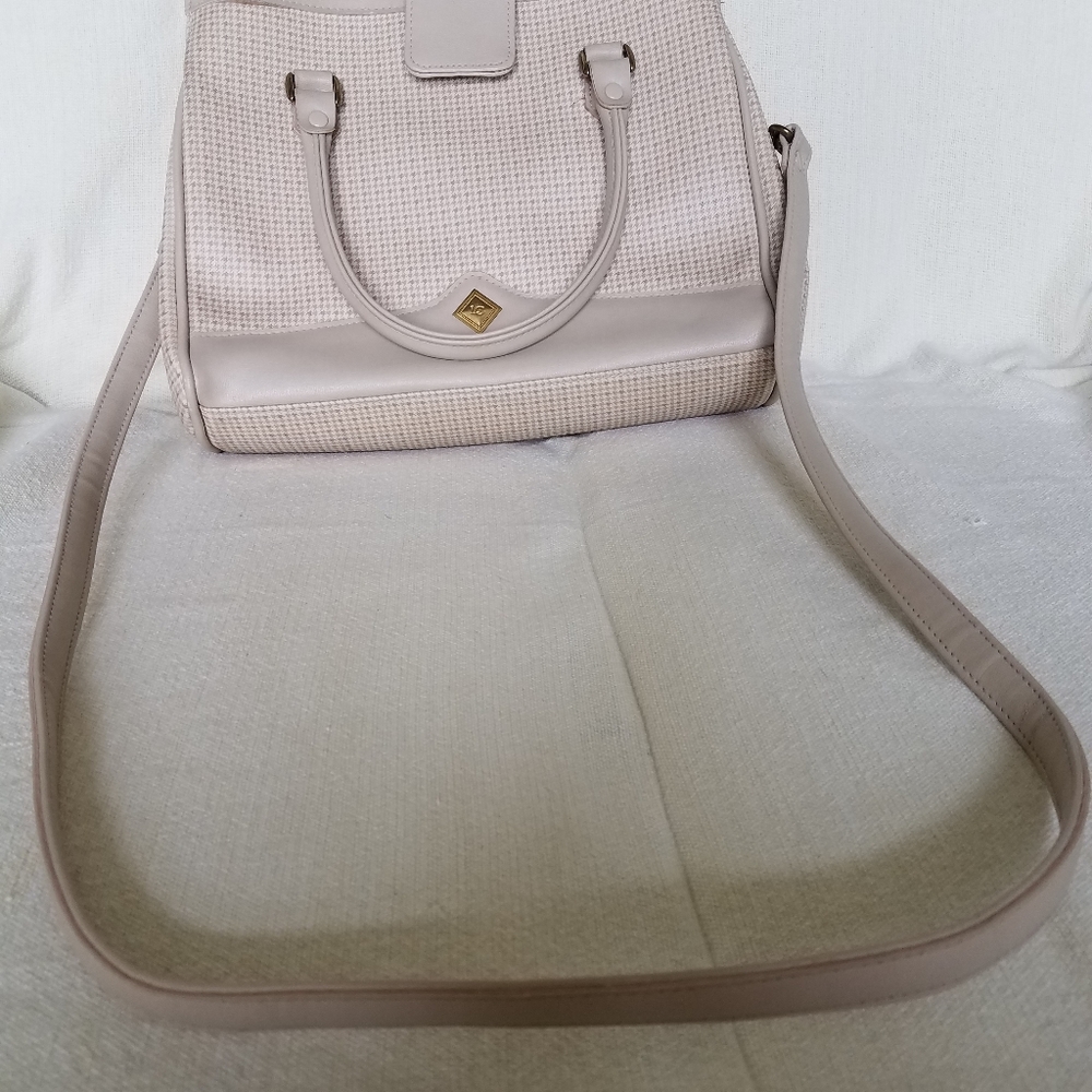 Like new retro Liz Claiborne "Liz" satchel handbag crossbody